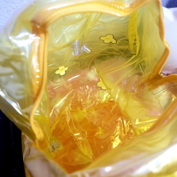 2/25 Inflatable 3D Plastic Bagpacks - Picture 6 of 8